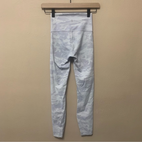 Lululemon Wunder Under High-Rise Tight 25" *Luxtreme Size 2 White Camo W5CQUS - Picture 6 of 13